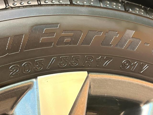 ヴォクシー Ｓ－Ｚ　禁煙車　メーカー純正８インチナビ　バックカメラ　フリップダウンモニター　プリクラッシュセーフティ　両側電動スライドドア　ＬＥＤヘッド　ＥＴＣ　ドラレコ　デュアルエアコン　正１７インチアルミ（33枚目）