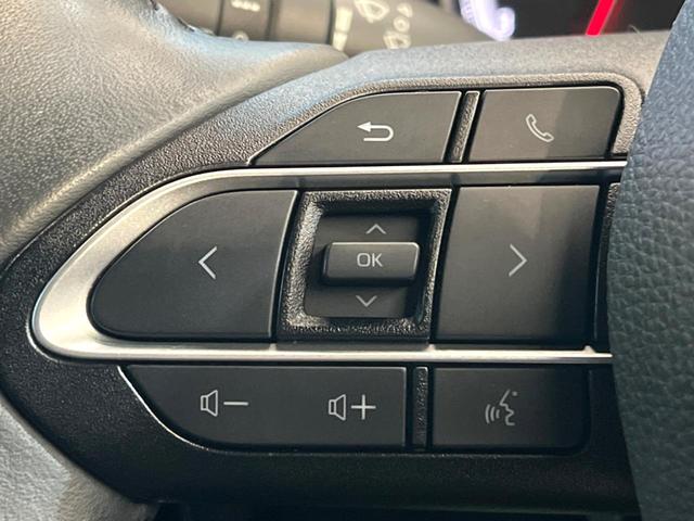 ヴォクシー Ｓ－Ｚ　禁煙車　メーカー純正８インチナビ　バックカメラ　フリップダウンモニター　プリクラッシュセーフティ　両側電動スライドドア　ＬＥＤヘッド　ＥＴＣ　ドラレコ　デュアルエアコン　正１７インチアルミ（42枚目）