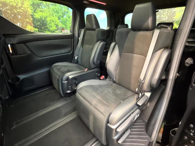 アルファード ２．５Ｓ　タイプゴールド　禁煙車　メーカー純正９インチナビ　サンルーフ　モデリスタフルエアロ　バックカメラ　両側電動スライドドア　プリクラッシュセーフティ　レーダークルーズ　ＬＥＤヘッド　ＥＴＣ　純正１８インチアルミ（62枚目）