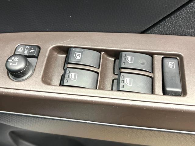ルーミー Ｇ　Ｓ　両側電動ドア　純正ＳＤナビ　バックカメラ　衝突被害軽減システム　禁煙車　ドラレコ　スマートキー　ＬＥＤヘッド　ビルトインＥＴＣ　クルコン　オートライト　オートエアコン　Ｂｌｕｅｔｏｏｔｈ　ＣＤ（42枚目）