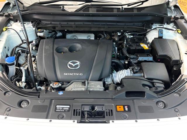 ＣＸ－８ ２５Ｓ　スマートエディション　禁煙車　メーカー純正８インチナビ　全周囲カメラ　スマートシティブレーキサポート　レーダークルーズ　ＬＥＤヘッド　ＥＴＣ　ドラレコ　クリアランスソナー　横滑り防止　純正１７インチアルミ（18枚目）