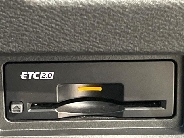 セレナ ｅ－パワー　ハイウェイスターＶ　９０周年記念車　両側電動ドア　全周囲カメラ　衝突被害軽減システム　ハーフレザーシート　コーナーセンサー　スマートキー　ＬＥＤヘッド　ＥＴＣ２．０　オートハイビーム　車線逸脱警報　オートライト　オートエアコン（38枚目）