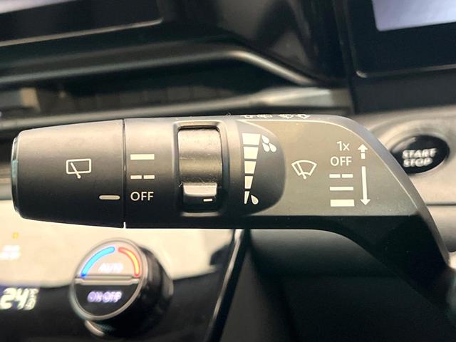 セレナ ｅ－パワー　ハイウェイスターＶ　９０周年記念車　両側電動ドア　全周囲カメラ　衝突被害軽減システム　ハーフレザーシート　コーナーセンサー　スマートキー　ＬＥＤヘッド　ＥＴＣ２．０　オートハイビーム　車線逸脱警報　オートライト　オートエアコン（60枚目）