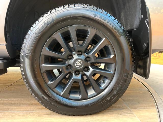 ランドクルーザープラド ＴＸ　Ｌパッケージ　マットブラックエディション　禁煙車　純正９インチナビ　サンルーフ　４ＷＤ　　バックカメラ　プリクラッシュセーフティ　レーダークルーズ　シートヒーター　オートマチックハイビーム　ＬＥＤヘッド　スマートキー　純正１８インチアルミ（28枚目）