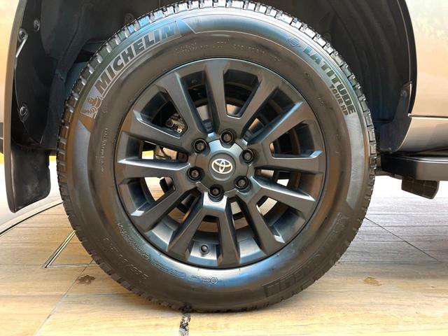ランドクルーザープラド ＴＸ　Ｌパッケージ　マットブラックエディション　禁煙車　純正９インチナビ　サンルーフ　４ＷＤ　　バックカメラ　プリクラッシュセーフティ　レーダークルーズ　シートヒーター　オートマチックハイビーム　ＬＥＤヘッド　スマートキー　純正１８インチアルミ（29枚目）
