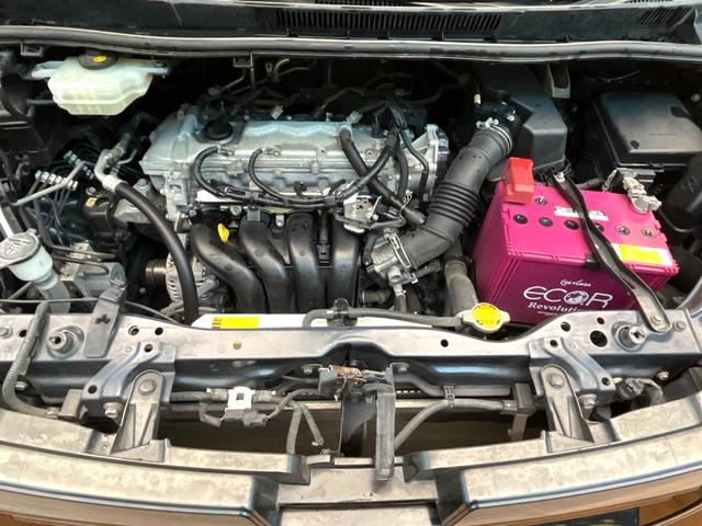 ヴォクシー Ｖ　禁煙車　純正ナビ　バックカメラ　フリップダウンモニター　クルーズコントロール　片側パワースライドドア　ＬＥＤヘッド　ＥＴＣ　オートマチックハイビーム　純正１５インチアルミ（18枚目）