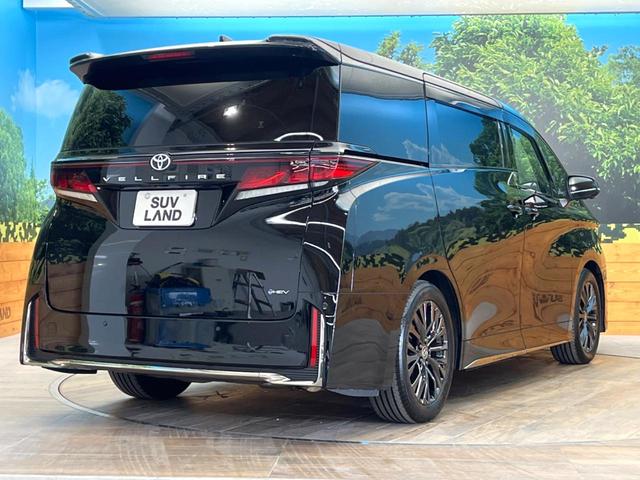 ヴェルファイアハイブリッド Ｚ　プレミア　禁煙車　メーカー純正１４インチナビ　１４インチフリップダウン　全周囲カメラ　プリクラッシュセーフティ　レーダークルーズ　両側電動スライドドア　ブラインドスポットモニター　純正１９インチアルミ（17枚目）