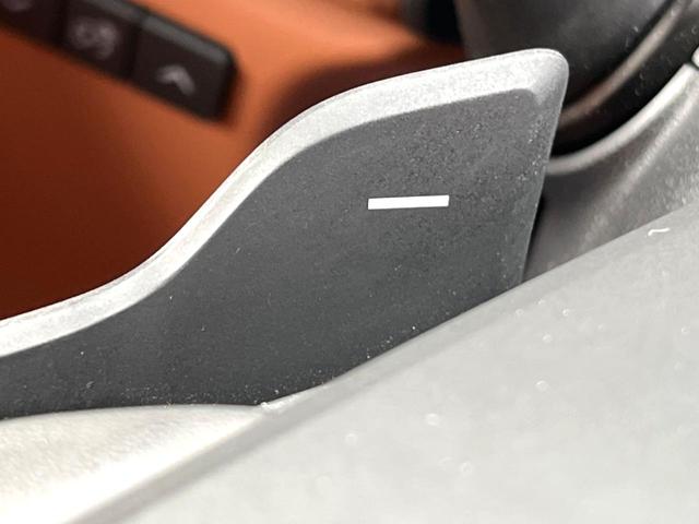 ヴェルファイアハイブリッド Ｚ　プレミア　禁煙車　メーカー純正１４インチナビ　１４インチフリップダウン　全周囲カメラ　プリクラッシュセーフティ　レーダークルーズ　両側電動スライドドア　ブラインドスポットモニター　純正１９インチアルミ（45枚目）