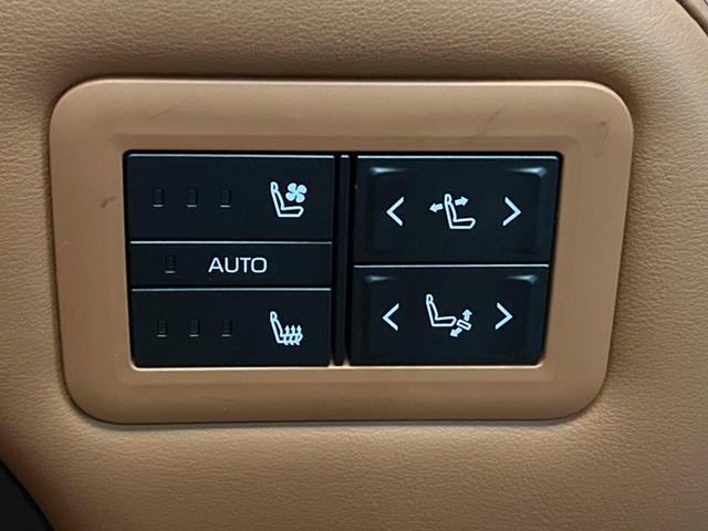 ヴェルファイアハイブリッド Ｚ　プレミア　禁煙車　メーカー純正１４インチナビ　１４インチフリップダウン　全周囲カメラ　プリクラッシュセーフティ　レーダークルーズ　両側電動スライドドア　ブラインドスポットモニター　純正１９インチアルミ（58枚目）