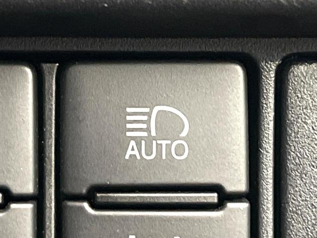 ヴォクシー ＺＳ　煌ＩＩＩ　禁煙車　１１インチナビ　バックカメラ　フリップダウンモニター　クルーズコントロール　両側電動スライドドア　プリクラッシュセーフティ　ＬＥＤヘッド　ＥＴＣ　ドラレコ　純正１６インチアルミ（50枚目）