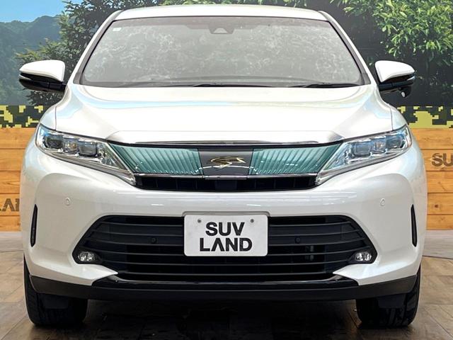 ハリアー プレミアム　禁煙車　純正８インチナビ　バックカメラ　プリクラッシュセーフティ　レーダークルーズ　パワーバックドア　ＬＥＤヘッド　ＥＴＣ　アイドリングストップ　オートマチックハイビーム　純正１８インチアルミ（14枚目）