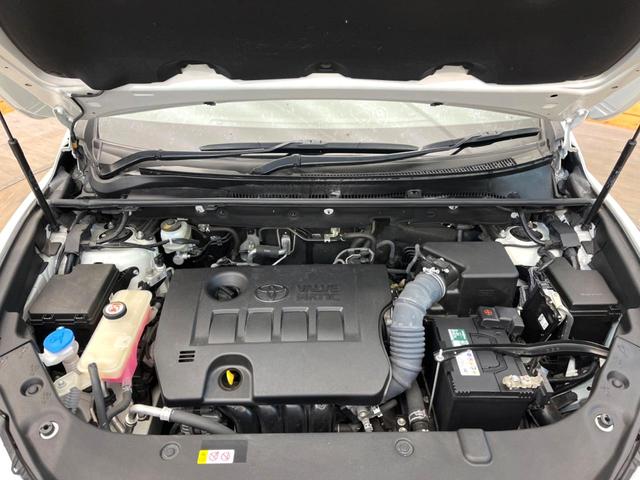 ハリアー プレミアム　禁煙車　純正８インチナビ　バックカメラ　プリクラッシュセーフティ　レーダークルーズ　パワーバックドア　ＬＥＤヘッド　ＥＴＣ　アイドリングストップ　オートマチックハイビーム　純正１８インチアルミ（18枚目）