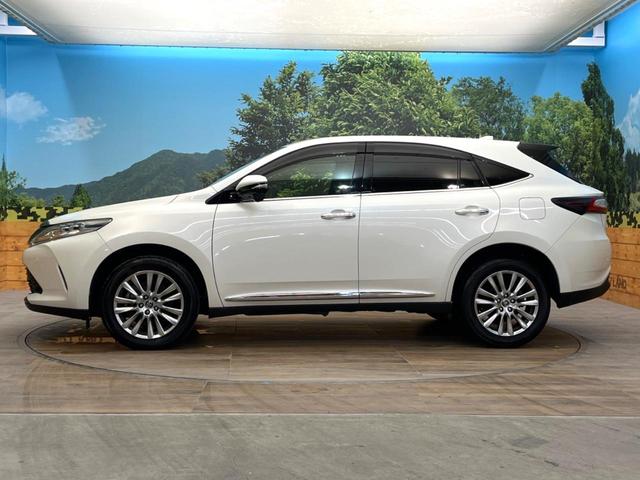 ハリアー プレミアム　禁煙車　純正８インチナビ　バックカメラ　プリクラッシュセーフティ　レーダークルーズ　パワーバックドア　ＬＥＤヘッド　ＥＴＣ　アイドリングストップ　オートマチックハイビーム　純正１８インチアルミ（24枚目）