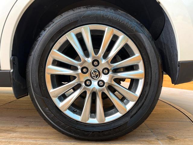 ハリアー プレミアム　禁煙車　純正８インチナビ　バックカメラ　プリクラッシュセーフティ　レーダークルーズ　パワーバックドア　ＬＥＤヘッド　ＥＴＣ　アイドリングストップ　オートマチックハイビーム　純正１８インチアルミ（30枚目）