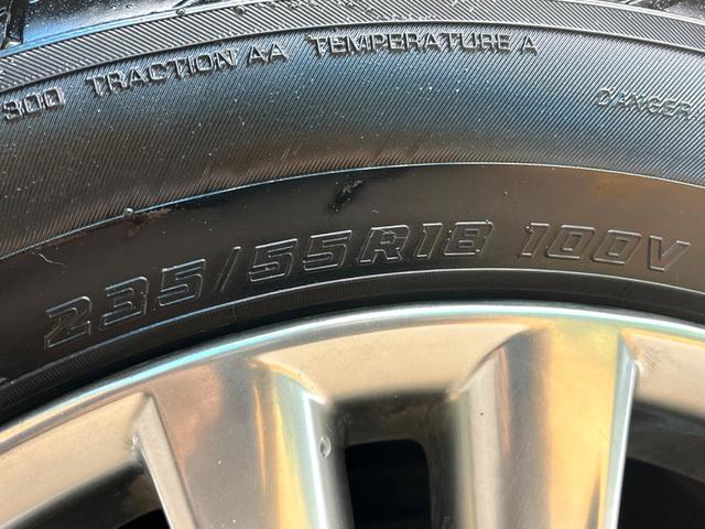 ハリアー プレミアム　禁煙車　純正８インチナビ　バックカメラ　プリクラッシュセーフティ　レーダークルーズ　パワーバックドア　ＬＥＤヘッド　ＥＴＣ　アイドリングストップ　オートマチックハイビーム　純正１８インチアルミ（32枚目）
