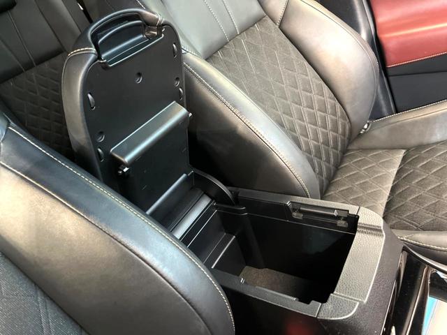 ハリアー プレミアム　禁煙車　純正８インチナビ　バックカメラ　プリクラッシュセーフティ　レーダークルーズ　パワーバックドア　ＬＥＤヘッド　ＥＴＣ　アイドリングストップ　オートマチックハイビーム　純正１８インチアルミ（66枚目）