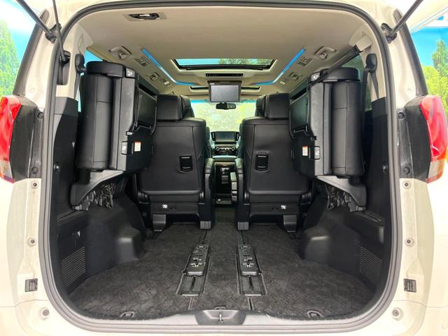 アルファード ２．５Ｓ　Ｃパッケージ　禁煙車　メーカー純正９．２インチナビ　サンルーフ　バックカメラ　フリップダウンモニター　両側電動スライドドア　クルーズコントロール　ＬＥＤヘッド　ＥＴＣ　オートライト　純１８インチアルミ（11枚目）