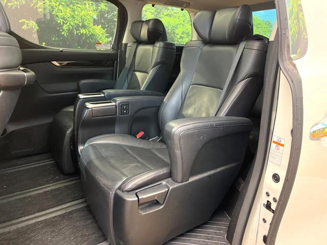 アルファード ２．５Ｓ　Ｃパッケージ　禁煙車　メーカー純正９．２インチナビ　サンルーフ　バックカメラ　フリップダウンモニター　両側電動スライドドア　クルーズコントロール　ＬＥＤヘッド　ＥＴＣ　オートライト　純１８インチアルミ（59枚目）