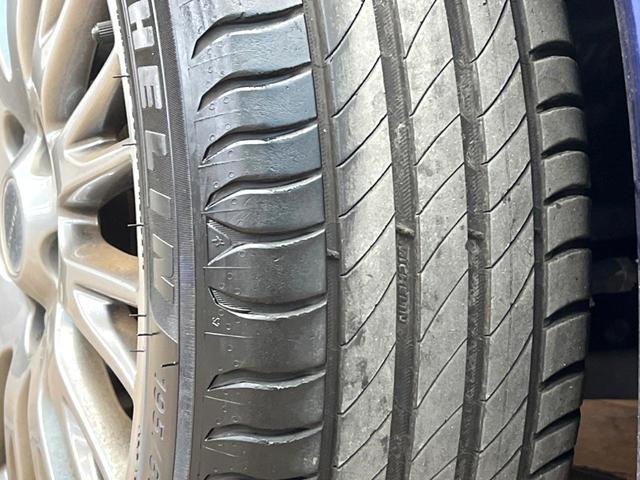 セレナ ｅ－パワー　オーテック　セーフティパッケージ　禁煙車　メーカー純正９インチナビ　全周囲カメラ　フリップダウンモニター　純正フルエアロ　両側電動スライドドア　エマージェンシーブレーキ　ブラインドスポットモニター　ＡＵＴＥＣＨ１６インチアルミ（36枚目）