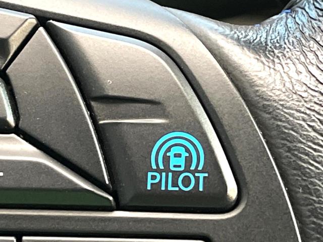 セレナ ｅ－パワー　オーテック　セーフティパッケージ　禁煙車　メーカー純正９インチナビ　全周囲カメラ　フリップダウンモニター　純正フルエアロ　両側電動スライドドア　エマージェンシーブレーキ　ブラインドスポットモニター　ＡＵＴＥＣＨ１６インチアルミ（47枚目）