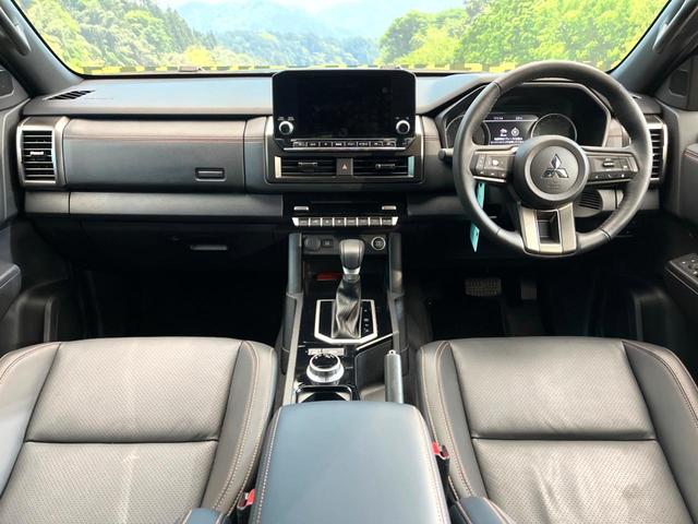 トライトン GSR 禁煙車 メーカー純正9インチナビ 4WD 全周囲カメラ e-Assist レーダークルーズ ブラインドスポットモニター シートヒーター LEDヘッド ETC スマートキー 純正18インチアルミ(2枚目)