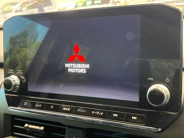 トライトン GSR 禁煙車 メーカー純正9インチナビ 4WD 全周囲カメラ e-Assist レーダークルーズ ブラインドスポットモニター シートヒーター LEDヘッド ETC スマートキー 純正18インチアルミ(3枚目)