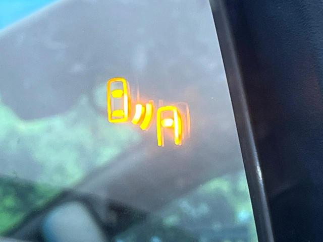 トライトン GSR 禁煙車 メーカー純正9インチナビ 4WD 全周囲カメラ e-Assist レーダークルーズ ブラインドスポットモニター シートヒーター LEDヘッド ETC スマートキー 純正18インチアルミ(7枚目)