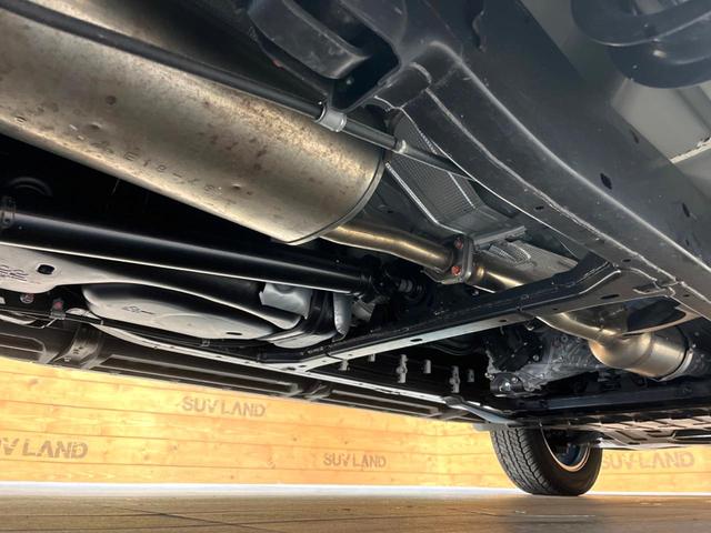 トライトン GSR 禁煙車 メーカー純正9インチナビ 4WD 全周囲カメラ e-Assist レーダークルーズ ブラインドスポットモニター シートヒーター LEDヘッド ETC スマートキー 純正18インチアルミ(22枚目)