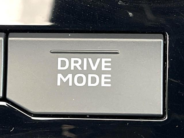 トライトン GSR 禁煙車 メーカー純正9インチナビ 4WD 全周囲カメラ e-Assist レーダークルーズ ブラインドスポットモニター シートヒーター LEDヘッド ETC スマートキー 純正18インチアルミ(46枚目)