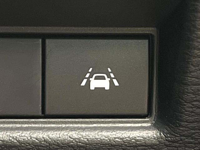 トライトン GSR 禁煙車 メーカー純正9インチナビ 4WD 全周囲カメラ e-Assist レーダークルーズ ブラインドスポットモニター シートヒーター LEDヘッド ETC スマートキー 純正18インチアルミ(48枚目)