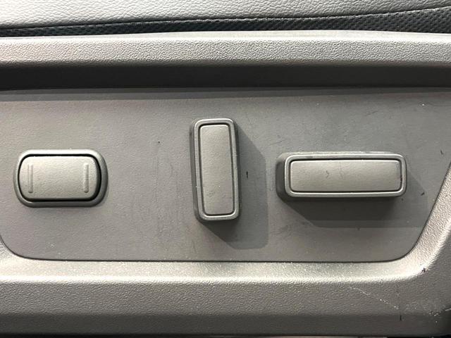 トライトン GSR 禁煙車 メーカー純正9インチナビ 4WD 全周囲カメラ e-Assist レーダークルーズ ブラインドスポットモニター シートヒーター LEDヘッド ETC スマートキー 純正18インチアルミ(57枚目)