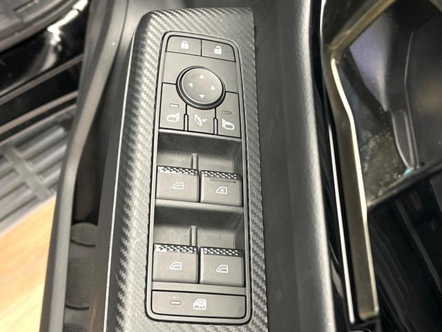 トライトン GSR 禁煙車 メーカー純正9インチナビ 4WD 全周囲カメラ e-Assist レーダークルーズ ブラインドスポットモニター シートヒーター LEDヘッド ETC スマートキー 純正18インチアルミ(67枚目)