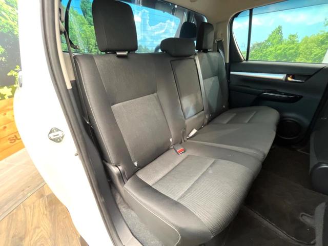 ハイラックス Z 4WD 衝突被害軽減システム レーダークルーズ 禁煙車 コーナーセンサー スマートキー LEDヘッド ビルトインETC 車線逸脱警報 オートライト デュアルエアコン 純正17インチアルミ(9枚目)