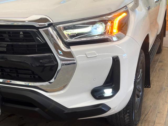 ハイラックス Z 4WD 衝突被害軽減システム レーダークルーズ 禁煙車 コーナーセンサー スマートキー LEDヘッド ビルトインETC 車線逸脱警報 オートライト デュアルエアコン 純正17インチアルミ(12枚目)