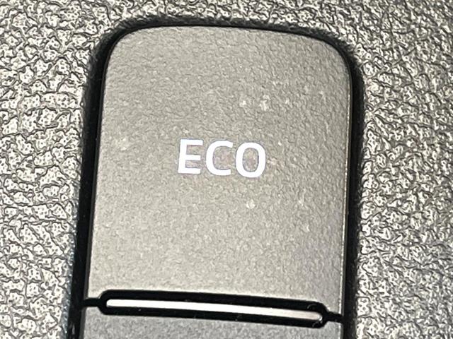 ハイラックス Z 4WD 衝突被害軽減システム レーダークルーズ 禁煙車 コーナーセンサー スマートキー LEDヘッド ビルトインETC 車線逸脱警報 オートライト デュアルエアコン 純正17インチアルミ(41枚目)