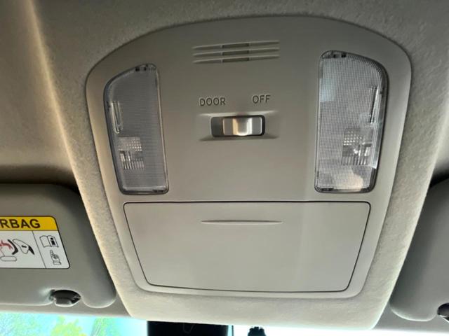 ハイラックス Z 4WD 衝突被害軽減システム レーダークルーズ 禁煙車 コーナーセンサー スマートキー LEDヘッド ビルトインETC 車線逸脱警報 オートライト デュアルエアコン 純正17インチアルミ(50枚目)