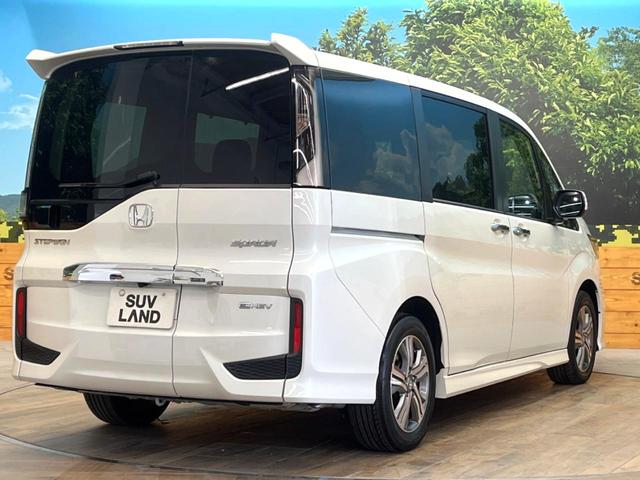ステップワゴンスパーダ e:HEVスパーダ G・EX ホンダセンシング 両側電動ドア 後席モニター 全周囲カメラ 衝突被害軽減システム レーダークルーズ 禁煙車 ハーフレザーシート スマートキー LEDヘッド ETC2.0 車線逸脱警報 オートライト デュアルエアコン(16枚目)