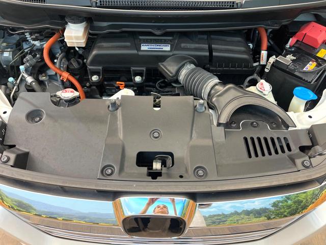 ステップワゴンスパーダ e:HEVスパーダ G・EX ホンダセンシング 両側電動ドア 後席モニター 全周囲カメラ 衝突被害軽減システム レーダークルーズ 禁煙車 ハーフレザーシート スマートキー LEDヘッド ETC2.0 車線逸脱警報 オートライト デュアルエアコン(17枚目)