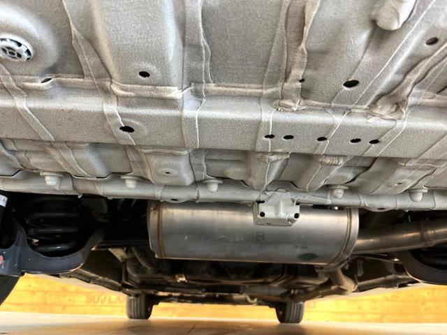 ステップワゴンスパーダ e:HEVスパーダ G・EX ホンダセンシング 両側電動ドア 後席モニター 全周囲カメラ 衝突被害軽減システム レーダークルーズ 禁煙車 ハーフレザーシート スマートキー LEDヘッド ETC2.0 車線逸脱警報 オートライト デュアルエアコン(18枚目)