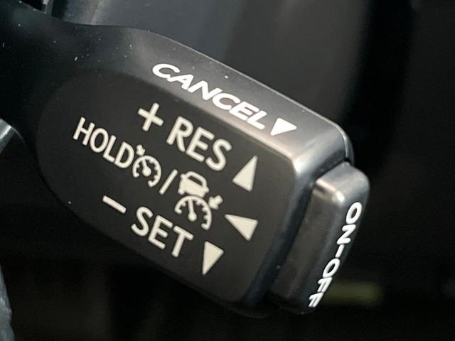 ランドクルーザープラド TX Lパッケージ 70thアニバーサリーリミテッド 4WD サンルーフ 全周囲カメラ 衝突被害軽減システム レーダークルーズ 禁煙車 電動リアゲート レザーシート 前席シートエアコン ドラレコ コーナーセンサー スマートキー LEDヘッド(6枚目)