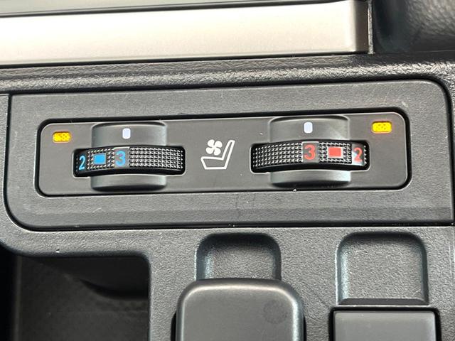 ランドクルーザープラド TX Lパッケージ 70thアニバーサリーリミテッド 4WD サンルーフ 全周囲カメラ 衝突被害軽減システム レーダークルーズ 禁煙車 電動リアゲート レザーシート 前席シートエアコン ドラレコ コーナーセンサー スマートキー LEDヘッド(7枚目)