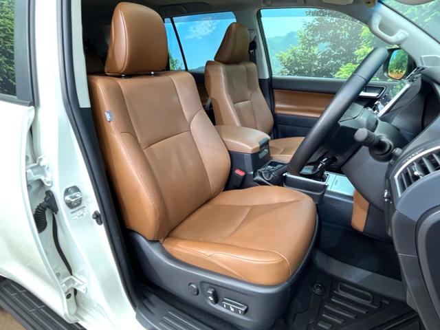 ランドクルーザープラド TX Lパッケージ 70thアニバーサリーリミテッド 4WD サンルーフ 全周囲カメラ 衝突被害軽減システム レーダークルーズ 禁煙車 電動リアゲート レザーシート 前席シートエアコン ドラレコ コーナーセンサー スマートキー LEDヘッド(8枚目)