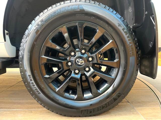 ランドクルーザープラド TX Lパッケージ 70thアニバーサリーリミテッド 4WD サンルーフ 全周囲カメラ 衝突被害軽減システム レーダークルーズ 禁煙車 電動リアゲート レザーシート 前席シートエアコン ドラレコ コーナーセンサー スマートキー LEDヘッド(29枚目)