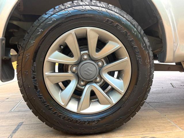 ジムニーシエラ ランドベンチャー 4WD 禁煙車 ハーフレザーシート シートヒーター ETC 純正15インチアルミホイール 横滑り防止 電動格納ミラー(28枚目)