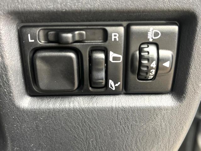 ジムニーシエラ ランドベンチャー 4WD 禁煙車 ハーフレザーシート シートヒーター ETC 純正15インチアルミホイール 横滑り防止 電動格納ミラー(38枚目)