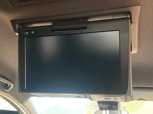 ノア Ｓｉ　ダブルバイビー　両側電動ドア　純正ＳＤナビ　後席モニター　バックカメラ　衝突被害軽減システム　禁煙車　ハーフレザーシート　スマートキー　ＬＥＤヘッド　ＥＴＣ２．０　クルコン　オートハイビーム　車線逸脱警報（5枚目）