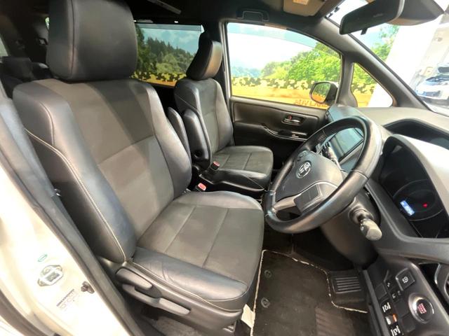 ノア Ｓｉ　ダブルバイビー　両側電動ドア　純正ＳＤナビ　後席モニター　バックカメラ　衝突被害軽減システム　禁煙車　ハーフレザーシート　スマートキー　ＬＥＤヘッド　ＥＴＣ２．０　クルコン　オートハイビーム　車線逸脱警報（8枚目）