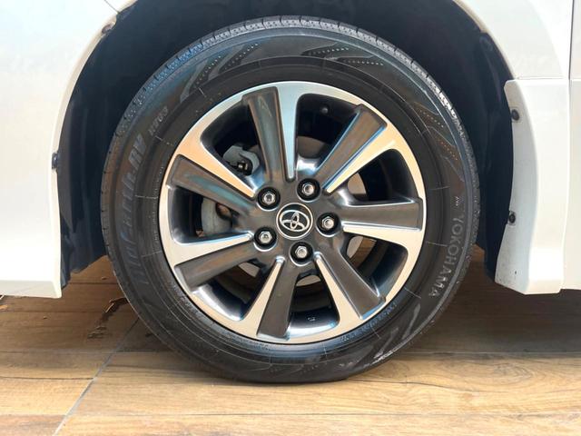 ノア Ｓｉ　ダブルバイビー　両側電動ドア　純正ＳＤナビ　後席モニター　バックカメラ　衝突被害軽減システム　禁煙車　ハーフレザーシート　スマートキー　ＬＥＤヘッド　ＥＴＣ２．０　クルコン　オートハイビーム　車線逸脱警報（30枚目）