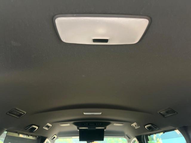 ノア Ｓｉ　ダブルバイビー　両側電動ドア　純正ＳＤナビ　後席モニター　バックカメラ　衝突被害軽減システム　禁煙車　ハーフレザーシート　スマートキー　ＬＥＤヘッド　ＥＴＣ２．０　クルコン　オートハイビーム　車線逸脱警報（62枚目）