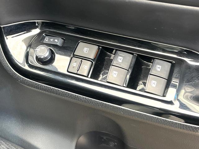 ノア Ｓｉ　ダブルバイビー　両側電動ドア　純正ＳＤナビ　後席モニター　バックカメラ　衝突被害軽減システム　禁煙車　ハーフレザーシート　スマートキー　ＬＥＤヘッド　ＥＴＣ２．０　クルコン　オートハイビーム　車線逸脱警報（67枚目）